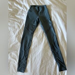 Alo Yoga leggings